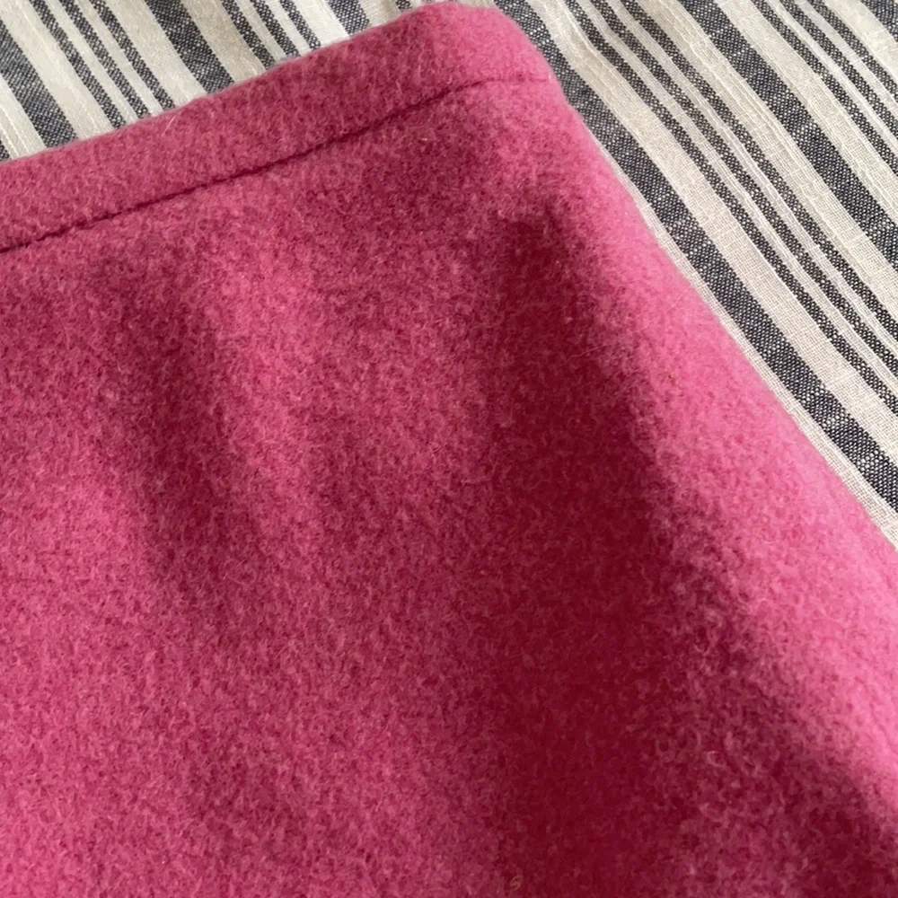 Beautiful BCBGMAXAZRIA pink wool blend midi skirt with fringe detail 6